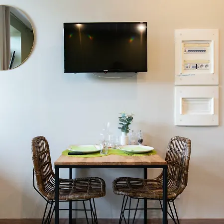 Legend- Parking Prive Gratuit- Terrasse Privee- Wifi - Convert - Alimentec 아파트