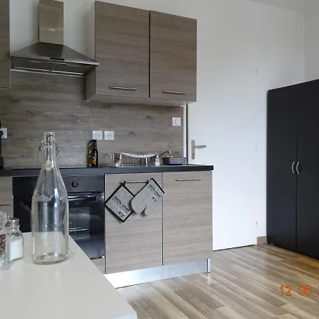 Apartment Legend- Parking Prive Gratuit- Terrasse Privee- Wifi - Convert - Alimentec