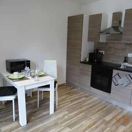 Legend- Parking Prive Gratuit- Terrasse Privee- Wifi - Convert - Alimentec Bourg-en-Bresse
