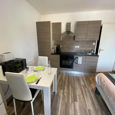 Apartment Legend- Parking Prive Gratuit- Terrasse Privee- Wifi - Convert - Alimentec *